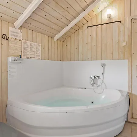 Beautiful In With Kitchen